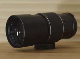 Lovely Derick Gardner M42 Auto 200mm f3.5  lens.  This is a beautiful example of - £76.30 GBP