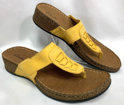 Clarks Women Sz 9.5 Thong Wedge Cork Heels Comfort Sandal Shoes Yellow F... - $31.49
