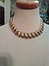 VINTAGE GOLDEN NECKLACE SQUIGGLY TEXTURED LINKS + DANGLE EARRINGS + BRAC... - £44.03 GBP