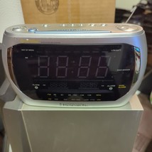 Emerson Researcher SmartSet CKS3020 Clock/Radio - £11.32 GBP