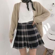 YELLOW Pleated Plaid Skirt Plus Size Women Gilr Knee Length Plaid Skirt Outfit image 8