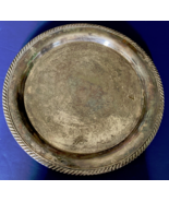 Round silver plated tarnished aged vintage serving tray - $375.38 MXN