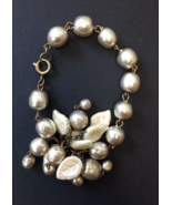 Vintage Creamy Ivory Color &amp; Icy Silver White Beaded Bracelet 7&quot; - £6.29 GBP