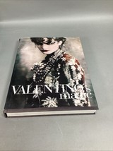 Valentino's Magic by Marie Paul Pelle Fashion History Art Book - Illustr... - €17,00 EUR Valentino's Magic by Marie Paul Pelle Fashion History Art Book - Illustr... - €17,00 EUR