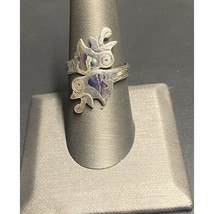 VINTAGE TAXCO AZTEC MOTIF 925 STERLING SILVER AND ABALONE BYPASS SKY - $869.66 MXN