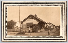 RPPC Reading Railroad Station Elverson Pennsylvania PA 1911 Postcard D15 - £54.94 GBP