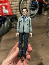 Edward Cullen Twilight Collectible Doll Figure Vampire NECA - £10.85 GBP