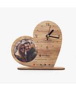 Heart Shape Customized Album Clock - €7,82 EUR