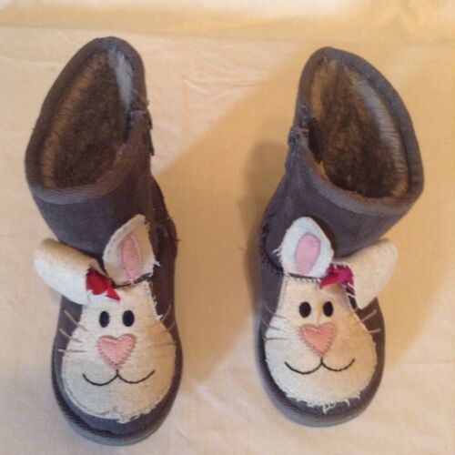 Size 6M Nordstrom Rack boots bunny rabbit gray zipper faux fur girls - $18.99