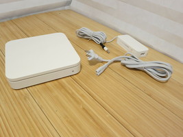 Apple Airport Extreme Base Station Router Model A1143 WIth Power Supply - £21.92 GBP