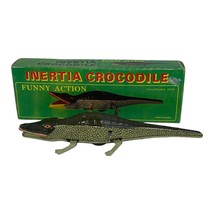 Vintage Interia Crocodile Tin Toy In Original Box Mouth Opens And Closes No Key - $21.04