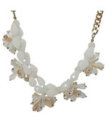 White &amp; Gold Chunky Beaded Floral Necklace With Adjustable Chain Womens ... - $33.80 CAD