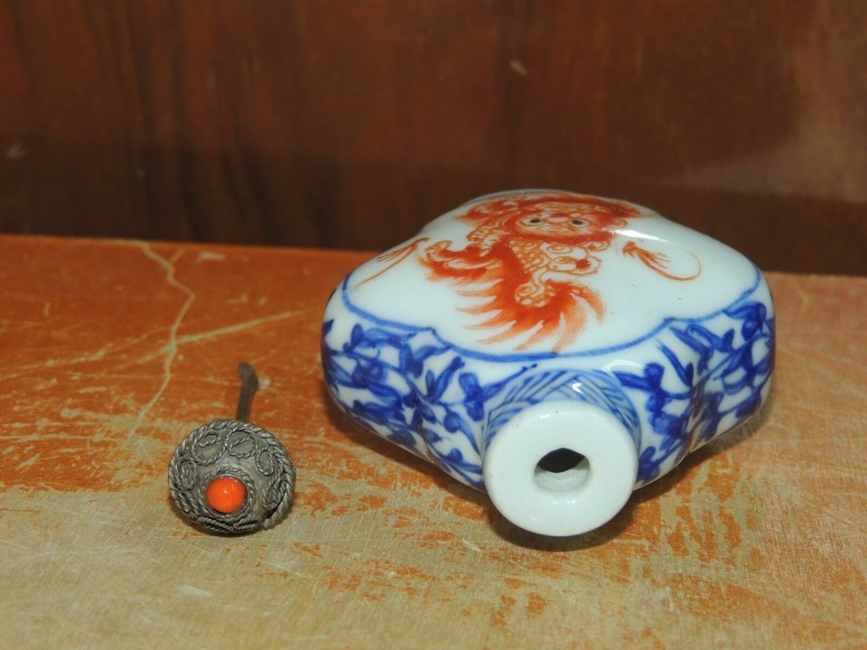 Chinese Porcelain 2.5" Snuff Bottle Foo Lion iron red overglaze blue underglaze Item image 7