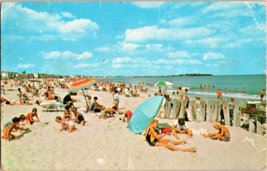 Postcard New Hampshire Hampton Beach  1976 5.5 x 3.5 &quot; - £3.87 GBP