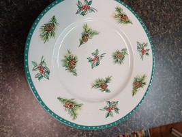 Mikasa “Christmas Wish” HK713-502 Salad Plates 4 Plates In Box - $19.79