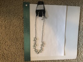 Paparazzi Necklace & Earring Set (new) Hollywood Hills White #814 - $8.58