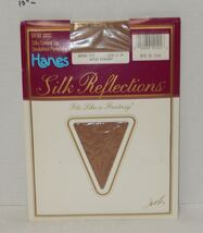 Vintage Hanes Silk Reflections Sandalfoot Pantyhose Little Color 717 Siz... - $29.65