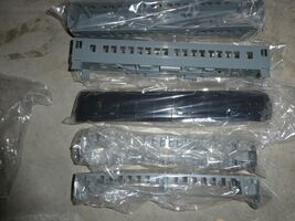 Lot of 2 MTH O Scale 60' Coach Passenger Car Bodies Roof Seats 15" Long - $37.62