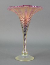 Steven Correia Signed Iridescent Pink Cranberry 9&quot; Art Glass Trumpet Vase 1982 - £356.85 GBP