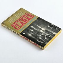 Tales From the White Hart Arthur C. Clarke 1966 Vintage Science Fiction PB Book image 3