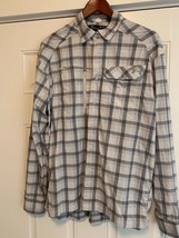 Under Armour Men&#39;s Heatgear Vented Casual Fishing shirt Gray Medium Loos... - $38.61