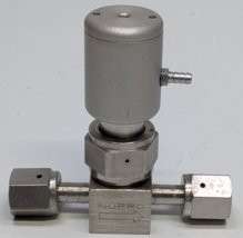 SWAGELOK NUPRO BELLOWS VALVE SS-BNV51-C  1/4 F-VCR IN-OUT - NORMALLY CLOSED - $29.69