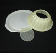 Vintage Tupperware Jello Mold Set Ivory Retro Kitchen Dessert With Star Lid - $9.89