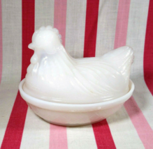 Darling Vintage Hazel Atlas Milk Glass w/Blue Hen in Nest Trinket or Can... - £7.78 GBP