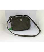 Tommy Hilfiger Womens Crossbody Bag Green Olive w/ Gold Zippers NWT - $464.58 MXN