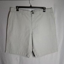 Gap Men&#39;s Slim Hab Plaid  Concrete Grey Bermuda Shorts Size US 40 NWT - $23.07