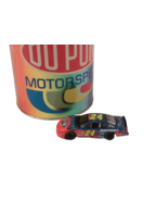 Jeff Gordon #24 Diecast Cars and Paint Can Dupont  2002  1:64 - $247.32 MXN