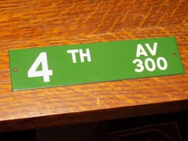 Vintage 4th Ave 300 Porcelain Sign - €73,62 EUR