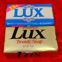 (2) Vintage 80s Lever Lux Famous Beauty Bar Soap 4.75 Oz Bars Prop NOS - $186.36 MXN