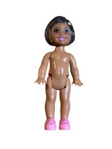 Mattel Friend Kelly Barbie Doll Molded Brown Hair, Eyes 1994 Missing Tooth 4&quot; - £7.81 GBP