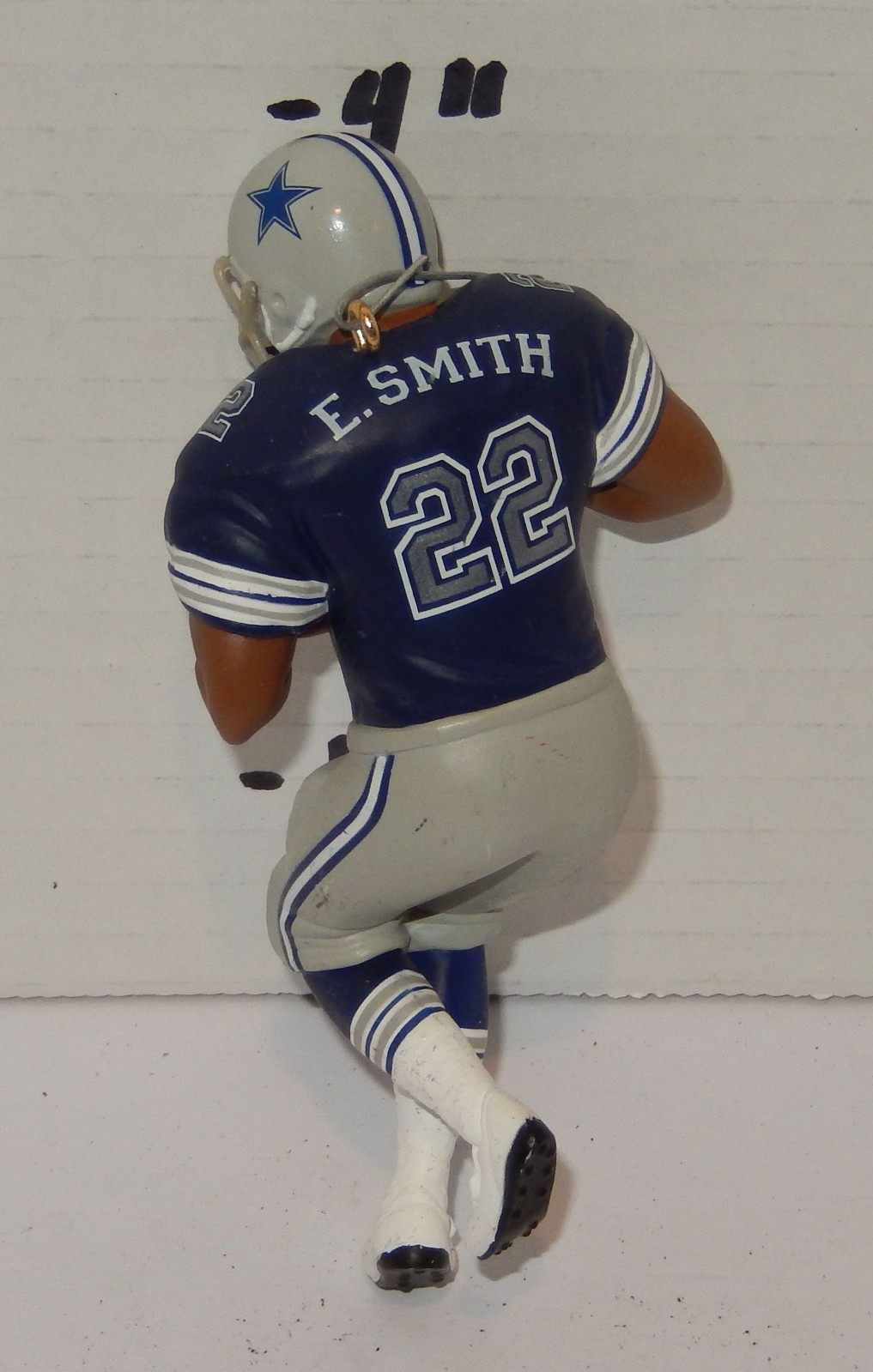 Hallmark 1998 Emmitt Smith 4th in football Legends Series Keepsake Ornament NFL Item image 2