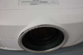 Epson Home Cinema 5050UB 4K PRO-UHD 3-Chip HDR Projector - White image 3