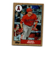 2017 Topps #87-MT Mike Trout Silver Pack - £3.51 GBP