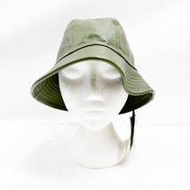 Authenticity Guarantee

Gucci Green Leather Bucket Hat Sz M - $507.94