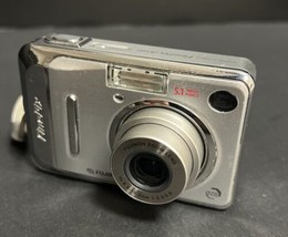 Fujifilm FinePix A500 Digital Camera 5.1MP Silver Zoom Tested - £65.71 GBP