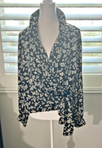 Banana Republic Black Floral Satin Wrap Top Womens MED Long Sleeve, Pre-... - $22.44 CAD