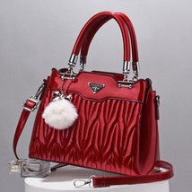 [Splicing Cabinet] Women&#39;s Bag Large Capacity  Embroidered Pleated Fashion Commu - £35.38 GBP