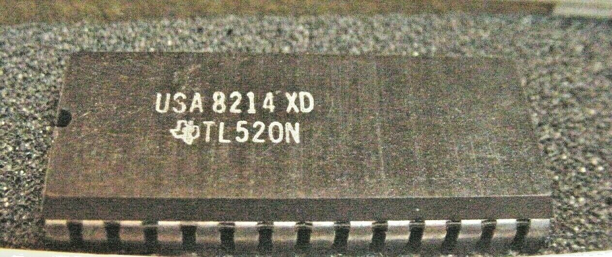 NOS TI&#39;s TL520N IC 8 Channel 8 Bit Analog to DIGIT Converter 28 Pin PDIP - $4.90