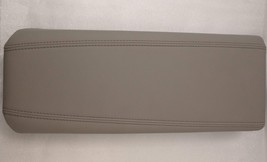OEM Platinum gray center console leather armrest lid for 2019+ Cadillac XT4 - £32.21 GBP