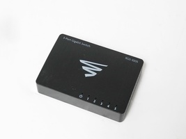 Luxul XGS-1005 5-Port Gigabit Desktop Switch image 2