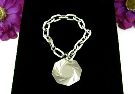 PINWHEEL Octagon CHARM Bracelet Vintage Aluminum Silvertone Links Chain 7&quot; - £10.43 GBP