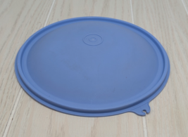 Tupperware Crisp it Lettuce Keeper Replacement Domed Tab lid 1425 Blue - $6.92
