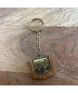 RAREVintage Wrangler Blue Jeans Back Pocket Metal/Wooden Keychain Key Ri... - $622.09 MXN