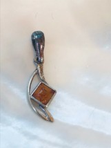 Estate Small Unmarked Silver Crescent Moon Outline with Small Square Amber Stone - £11.06 GBP