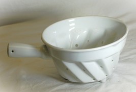 White Stoneware Strainer Colander Bowl Swirl Footed - $42.56
