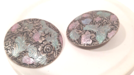 Vintage Silvertone Round Domed Etched Embossed Clip on earrings Pastel Floral - £9.00 GBP
